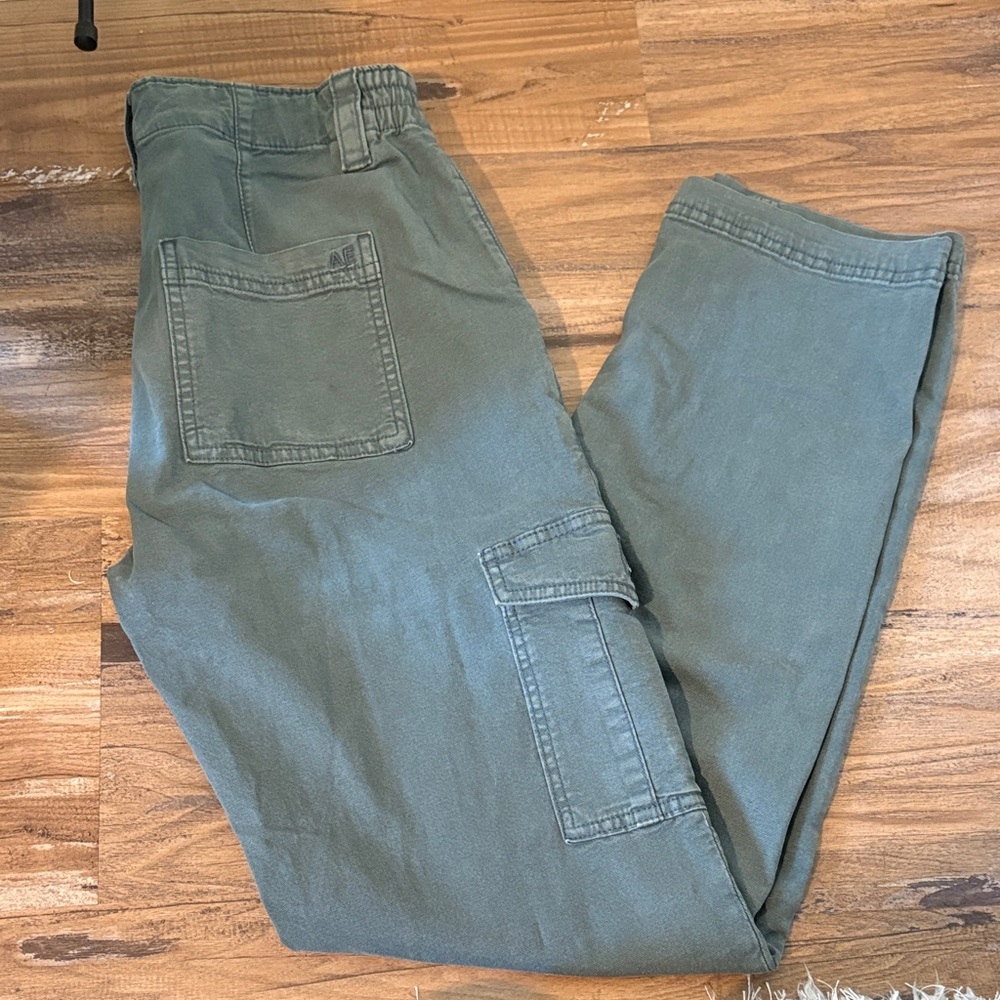 American Eagle Outfitters Olive Cargo Pants